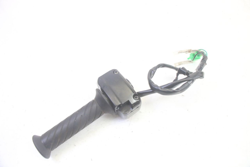 photo de RIGHT HANDLEBAR SWITCH SYM CROX 4T 50 (2016 - 2023) - Technical close-up