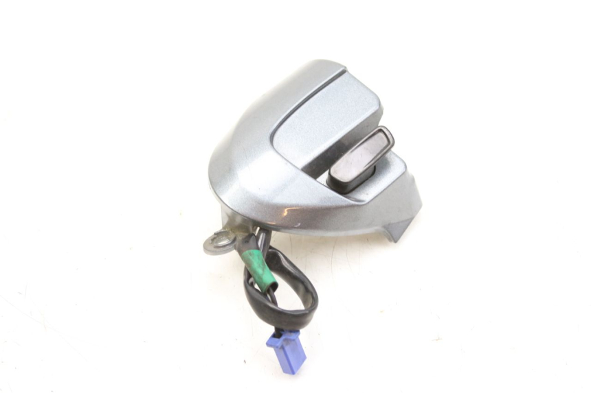 photo de RIGHT SWITCH YAMAHA CYGNUS X INJECTION 125 (2007 - 2013)