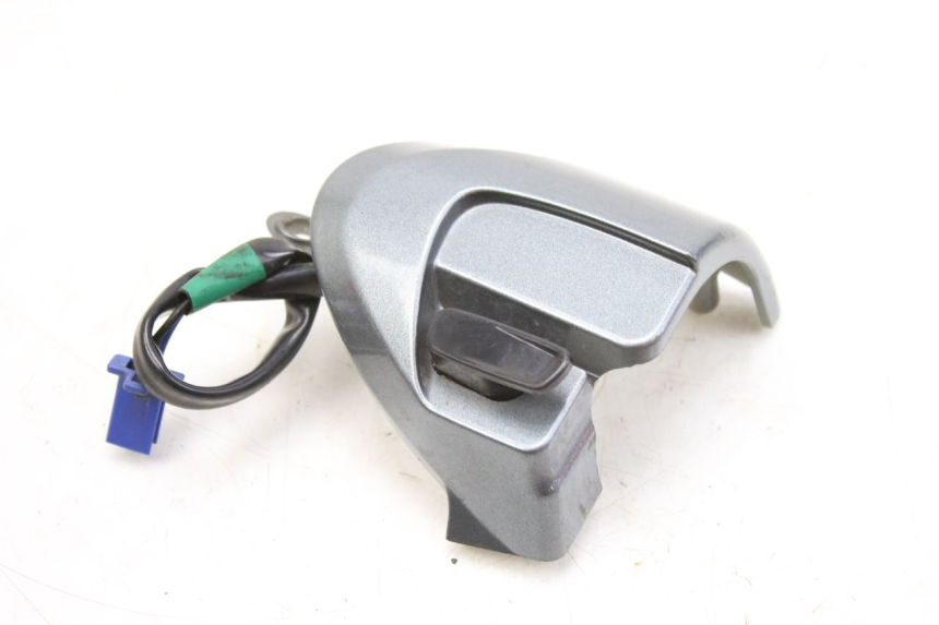 photo de RIGHT SWITCH YAMAHA CYGNUS X INJECTION 125 (2007 - 2013)