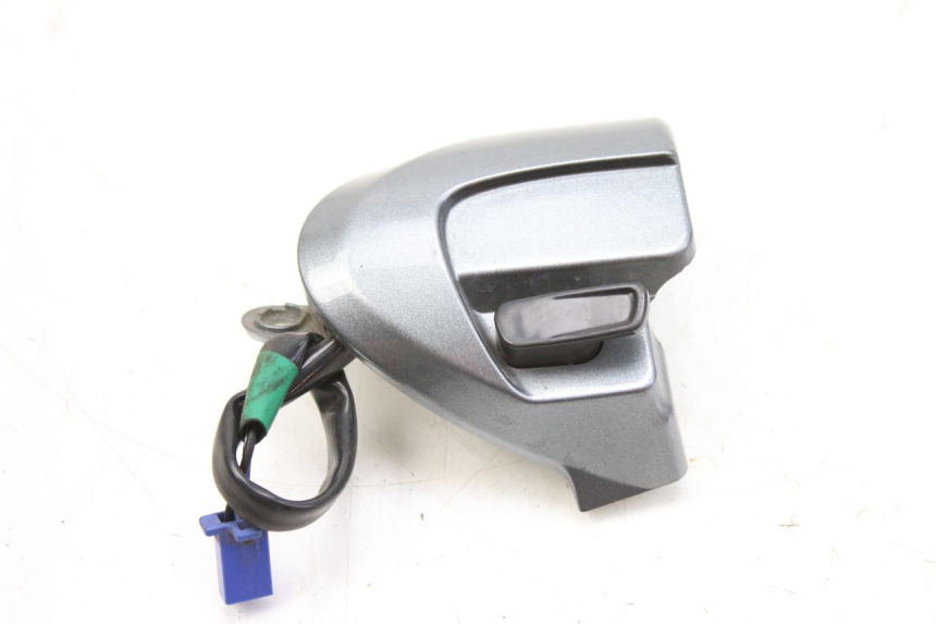 photo de RIGHT SWITCH YAMAHA CYGNUS X INJECTION 125 (2007 - 2013)