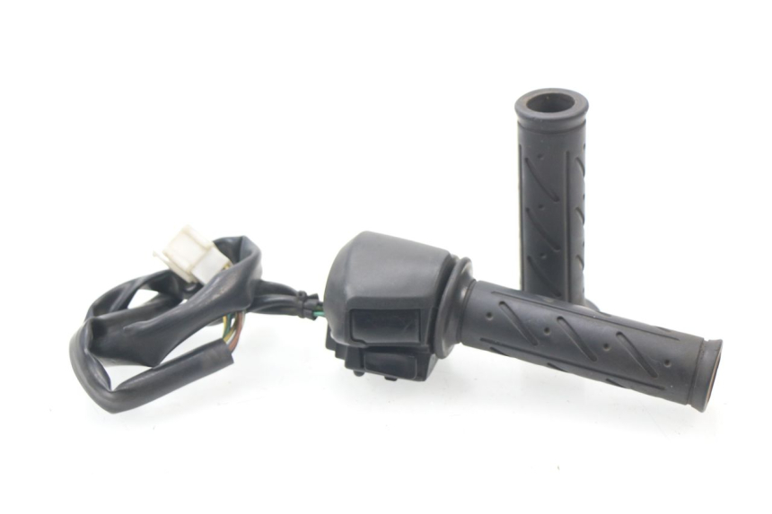 photo de RIGHT HANDLEBAR SWITCH KYMCO DINK 4T 50 (2007 - 2018)