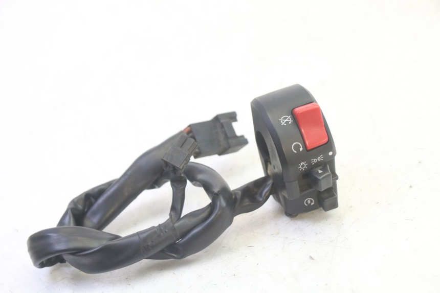 photo de RIGHT SWITCH SUZUKI DL V STROM 1000 (2002 - 2007) - Zoom on usage condition