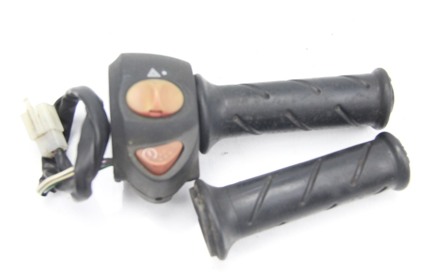 photo de RIGHT SWITCH PEUGEOT ELYSTAR 125 (2002 - 2007)