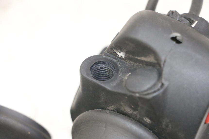 photo de RIGHT SWITCH PEUGEOT ELYSTAR 125 (2002 - 2007)