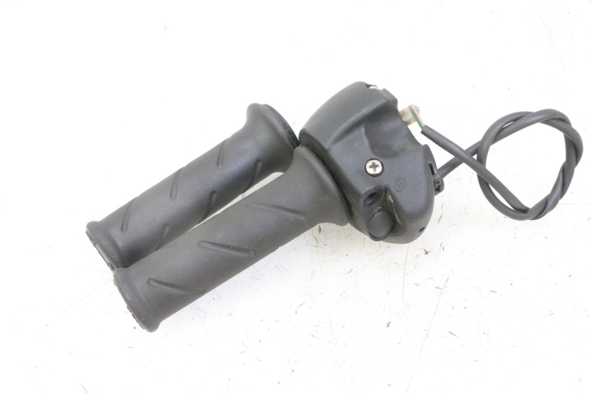 photo de RIGHT SWITCH PEUGEOT ELYSTAR 125 (2002 - 2007)