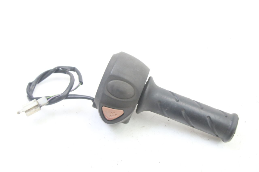 photo de RIGHT HANDLEBAR SWITCH PEUGEOT ELYSTAR 50 (2002 - 2014)