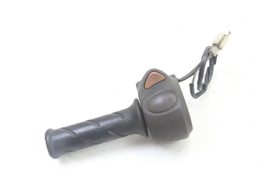 photo de RIGHT HANDLEBAR SWITCH PEUGEOT ELYSTAR 50 (2002 - 2014)