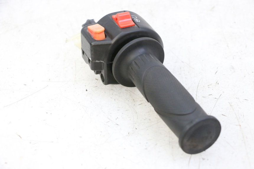 photo de RIGHT HANDLEBAR SWITCH JM MOTORS EVOLIS 4T 50 (2018 - 2022)
