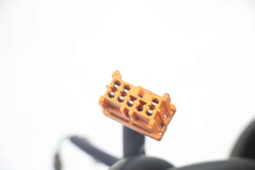 photo de RIGHT HANDLEBAR SWITCH HONDA FES S-WING SWING ABS 125 (2007 - 2015)