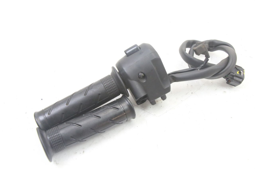 photo de RIGHT SWITCH HONDA FORZA 125 (2021 - 2025)