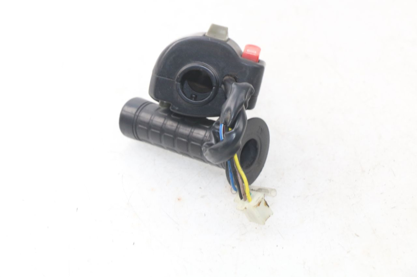 photo de RIGHT SWITCH FYM STRADA 50 (2007 - 2014)