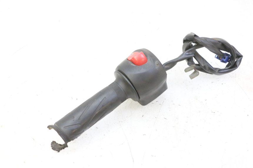 photo de RIGHT SWITCH YAMAHA FZ6 N FAZER 600 (2004 - 2006)