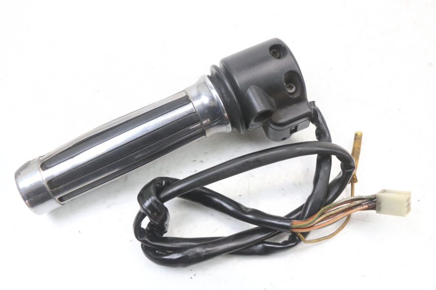 photo de RIGHT SWITCH SUZUKI GSX E 250 (1982 - 1983)