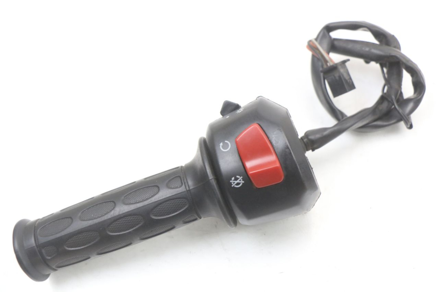 photo de RIGHT HANDLEBAR SWITCH HYOSUNG GTR 125 (2006 - 2008) - Alternative perspective