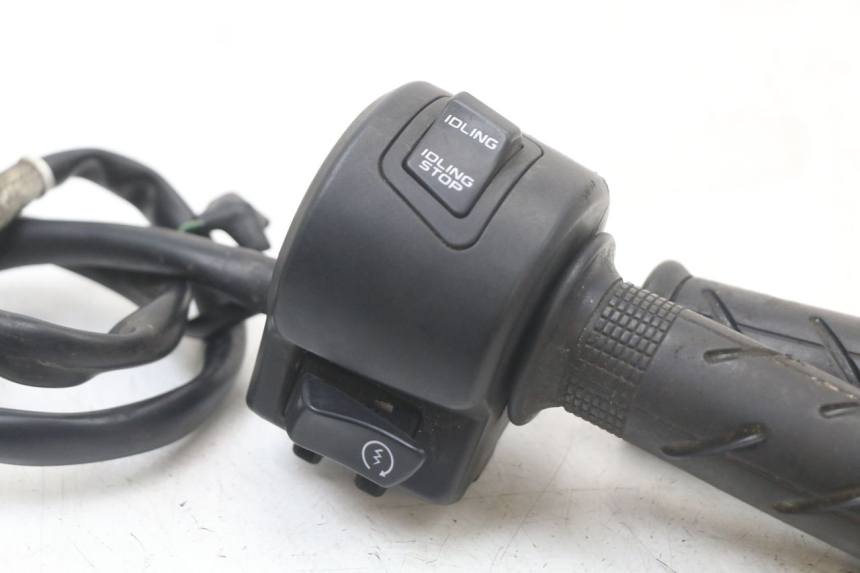 photo de RIGHT SWITCH HONDA PCX (JF28) 125 (2009 - 2011)