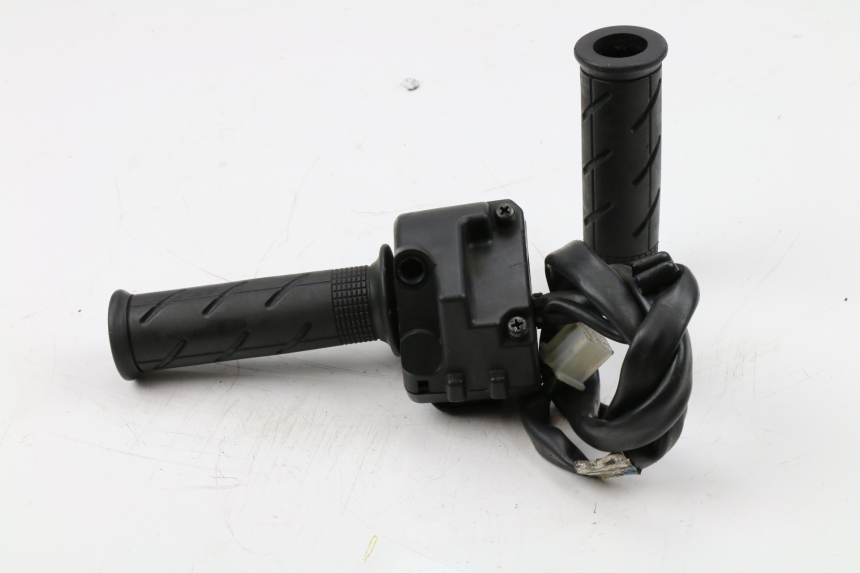 photo de RIGHT SWITCH HONDA PCX (JF28) 125 (2009 - 2011)
