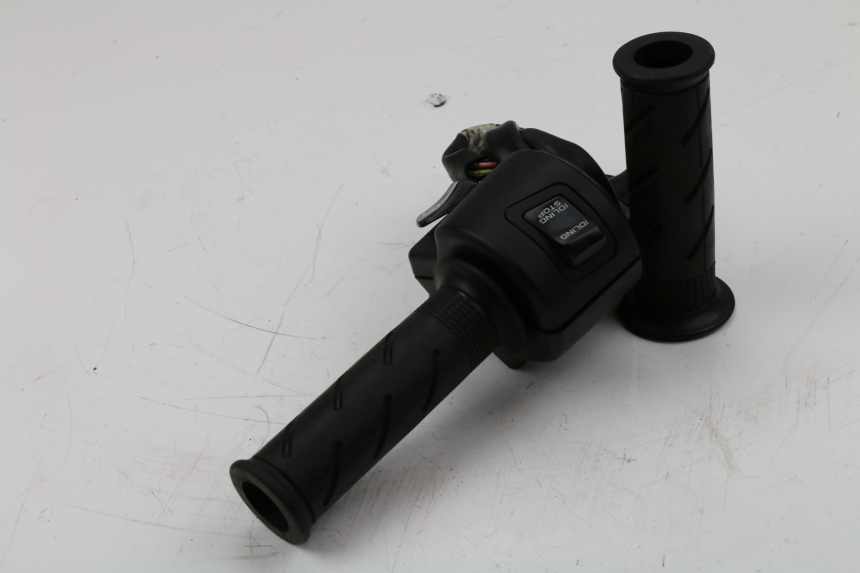 photo de RIGHT SWITCH HONDA PCX (JF28) 125 (2009 - 2011)
