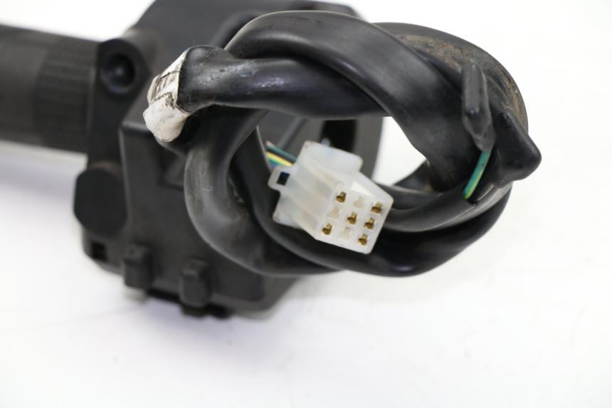 photo de RIGHT SWITCH HONDA PCX (JF28) 125 (2009 - 2011)