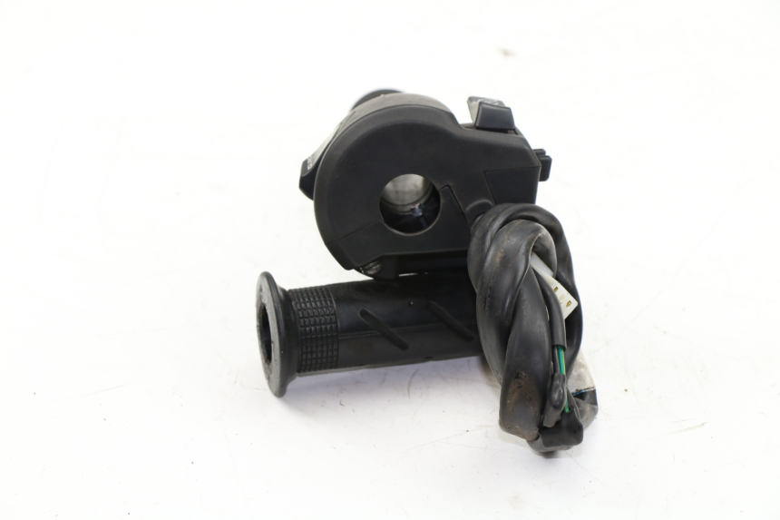 photo de RIGHT SWITCH HONDA PCX (JF28) 125 (2009 - 2011)