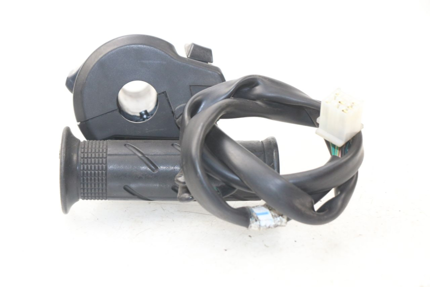 photo de RIGHT HANDLEBAR SWITCH HONDA PCX (JF47) 125 (2012 - 2013)