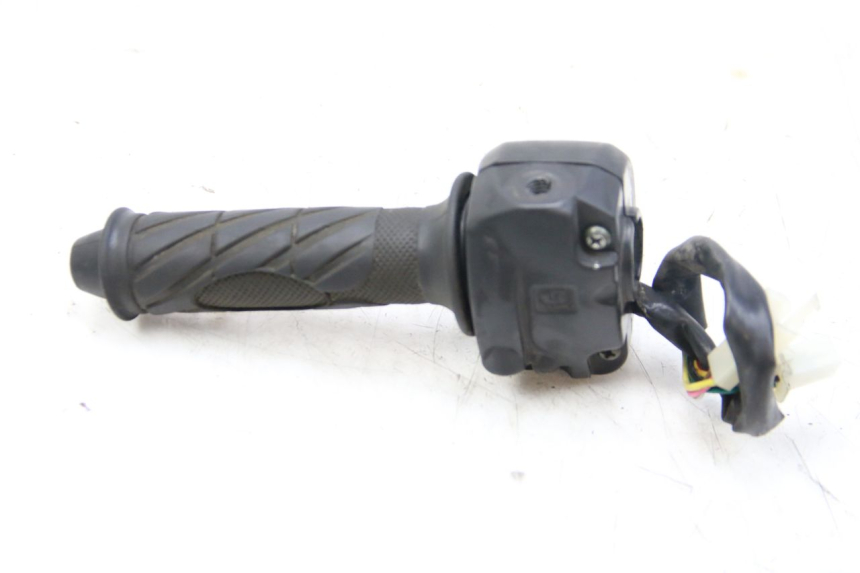 photo de RIGHT HANDLEBAR SWITCH IMF INDUSTRIE PACH 4T 50 (2009 - 2018)