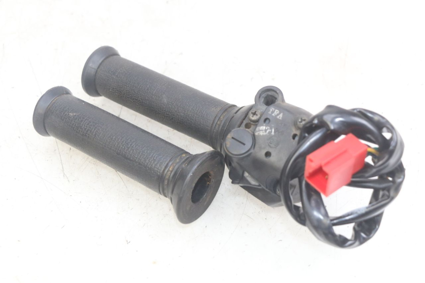 photo de RIGHT HANDLEBAR SWITCH SYM JET SPORT XR 50 (2006 - 2015)