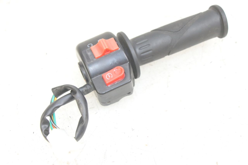 photo de RIGHT HANDLEBAR SWITCH JM MOTORS EVOLIS 4T 50 (2018 - 2022)