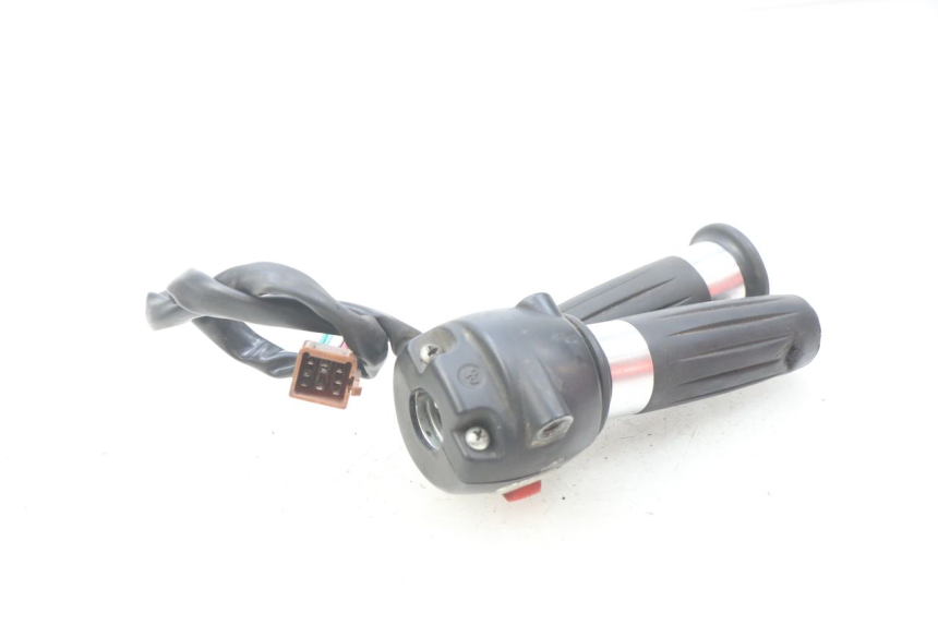 photo de RIGHT HANDLEBAR SWITCH JM MOTORS MIA 50 (2017 - 2020)