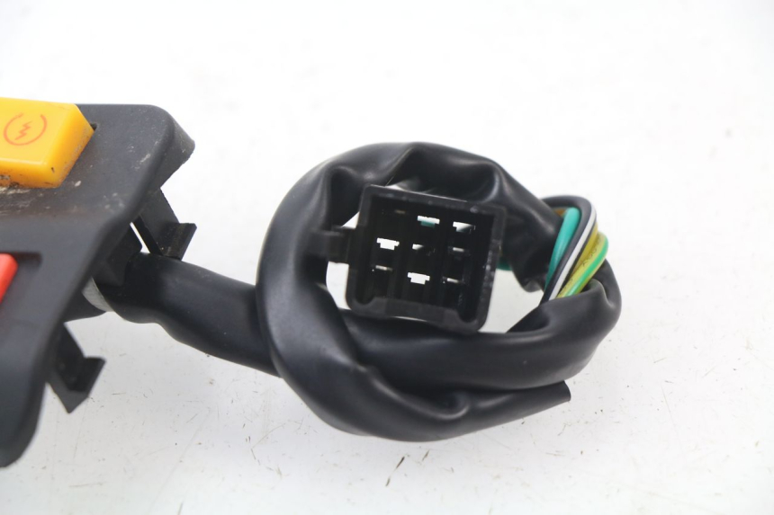 photo de RIGHT HANDLEBAR SWITCH JM MOTORS SANTANA 50 (2014 - 2020)