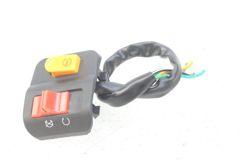 photo de RIGHT HANDLEBAR SWITCH JM MOTORS SANTANA 50 (2014 - 2020)