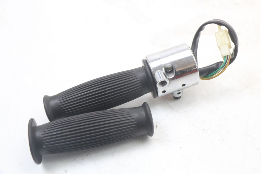 photo de RIGHT SWITCH JM MOTORS VX 125 (2022 - 2025)