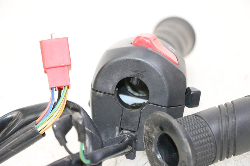 photo de RIGHT SWITCH SYM JOYMAX 125 (2010 - 2017)