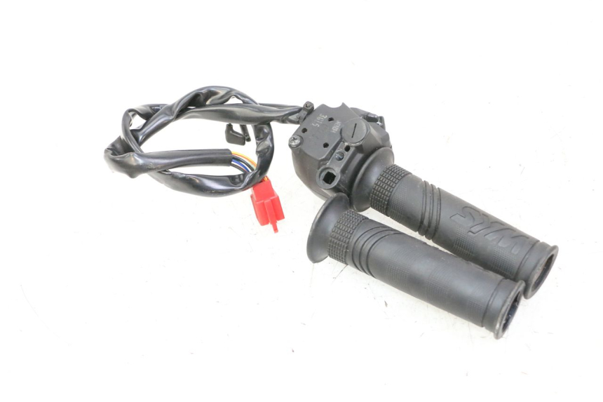 photo de RIGHT SWITCH SYM JOYMAX 125 (2010 - 2017)