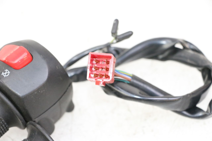 photo de RIGHT SWITCH SYM JOYMAX 125 (2010 - 2017)