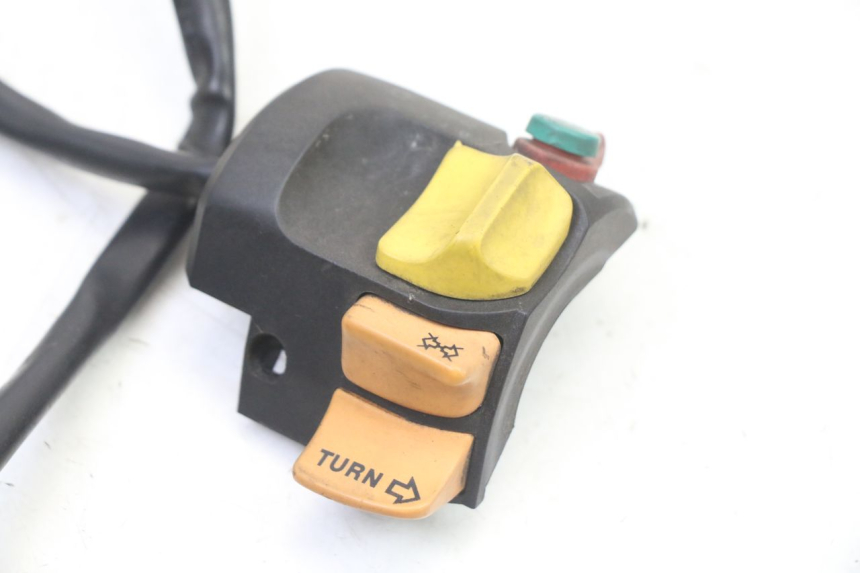 photo de RIGHT SWITCH BMW K 75 RT 750 (1989 - 1997)