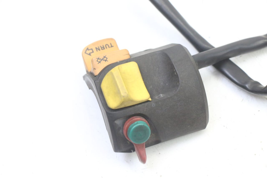 photo de RIGHT SWITCH BMW K 75 RT 750 (1989 - 1997)