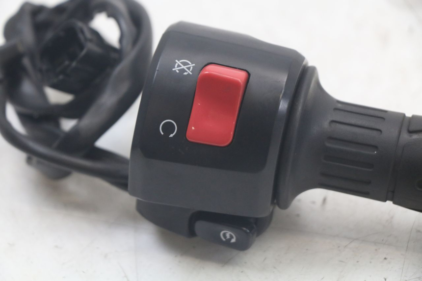 photo de RIGHT SWITCH KAWASAKI ER-6 ER6 N 650 (2012 - 2016)