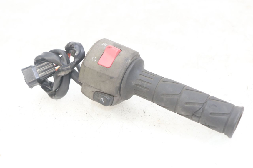 photo de RIGHT HANDLEBAR SWITCH KAWASAKI Z 750 (2007 - 2013)