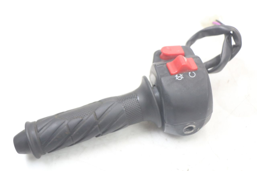 photo de RIGHT HANDLEBAR SWITCH KEEWAY RY6 2T 50 (2011 - 2019)