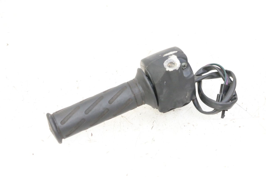 photo de RIGHT HANDLEBAR SWITCH PEUGEOT KISBEE 2T 50 (2010 - 2017)