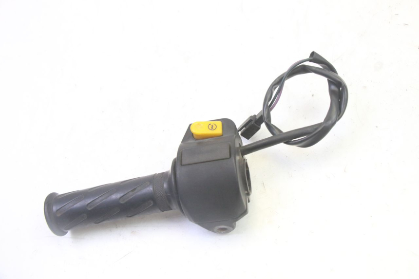 photo de RIGHT HANDLEBAR SWITCH PEUGEOT KISBEE 2T 50 (2010 - 2017)