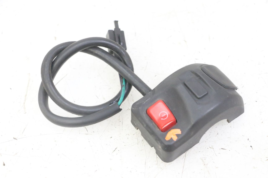photo de RIGHT HANDLEBAR SWITCH PEUGEOT KISBEE 4T 50 (2018 - 2022)