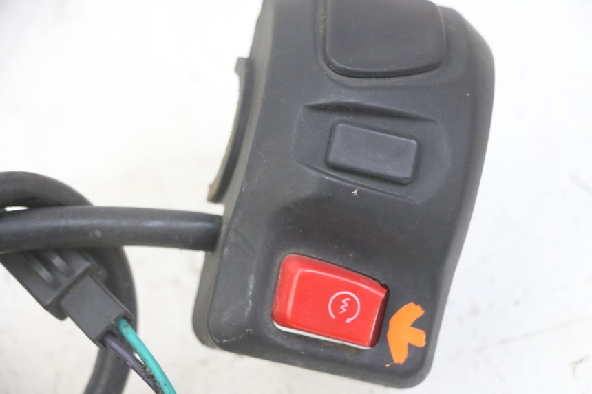 photo de RIGHT HANDLEBAR SWITCH PEUGEOT KISBEE 4T 50 (2018 - 2022)