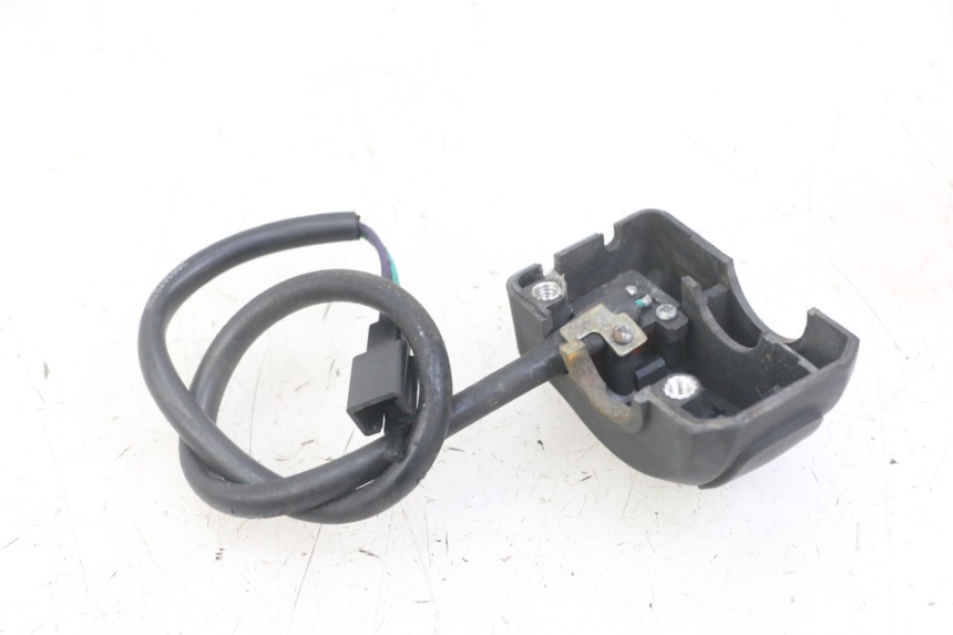 photo de RIGHT HANDLEBAR SWITCH PEUGEOT KISBEE 4T 50 (2018 - 2022)