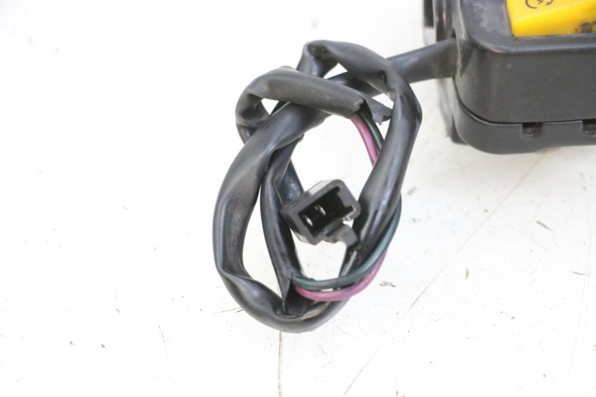 photo de RIGHT HANDLEBAR SWITCH PEUGEOT KISBEE 4T 50 (2010 - 2017)