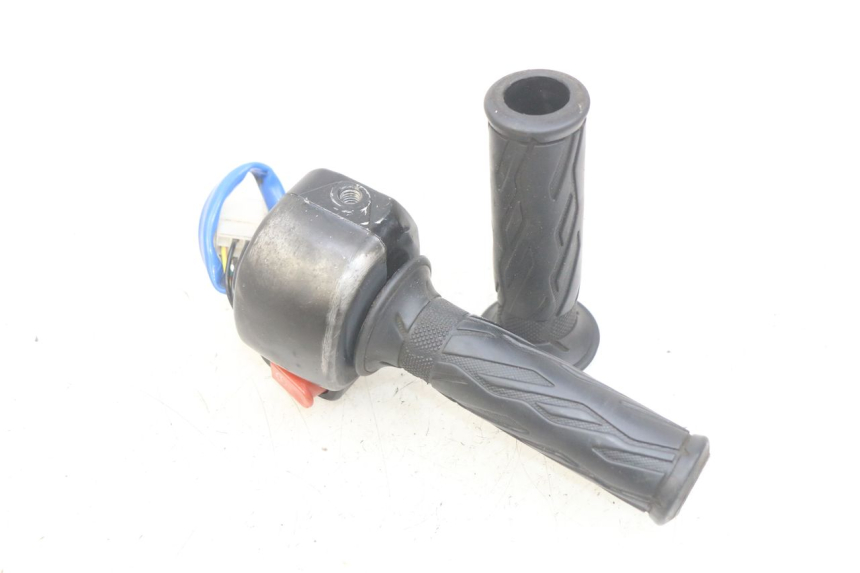 photo de RIGHT HANDLEBAR SWITCH KYMCO AGILITY 16+ 4T 50 (2018 - 2023)