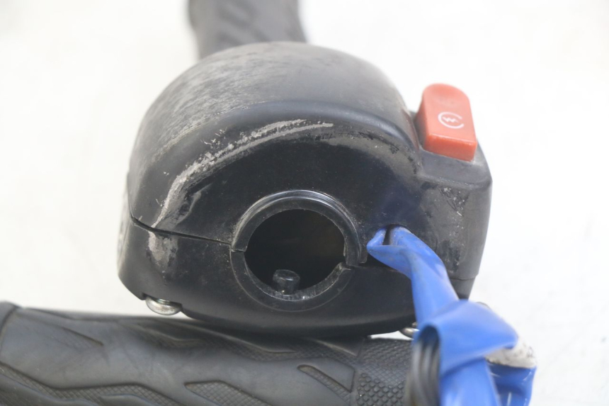 photo de RIGHT HANDLEBAR SWITCH KYMCO AGILITY 16+ 4T 50 (2018 - 2023)