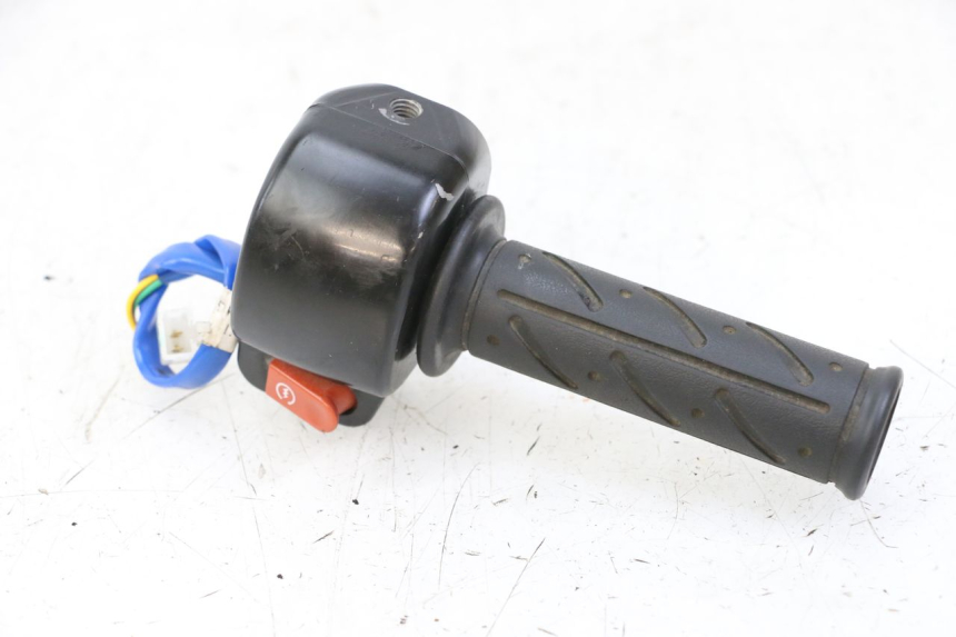 photo de RIGHT HANDLEBAR SWITCH KYMCO AGILITY 4T 50 (2018 - 2022)