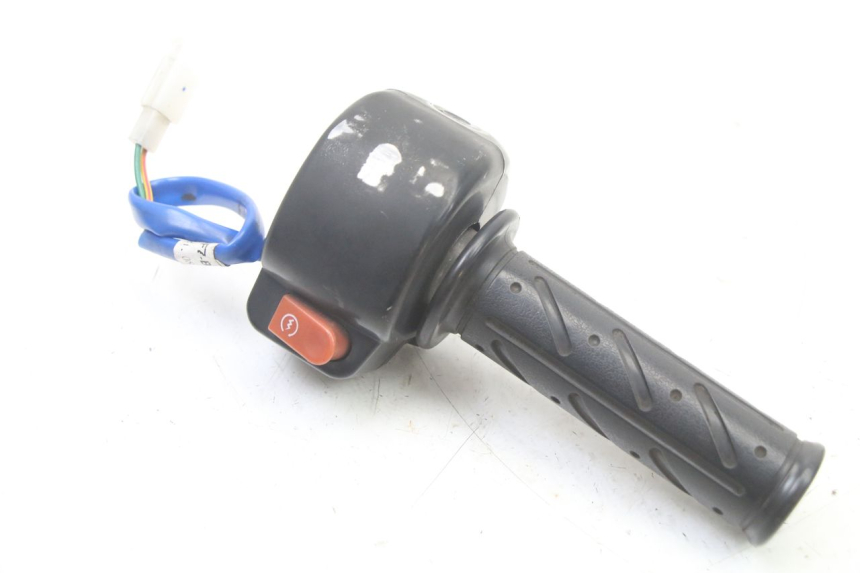 photo de RIGHT HANDLEBAR SWITCH KYMCO AGILITY 4T 50 (2018 - 2022)