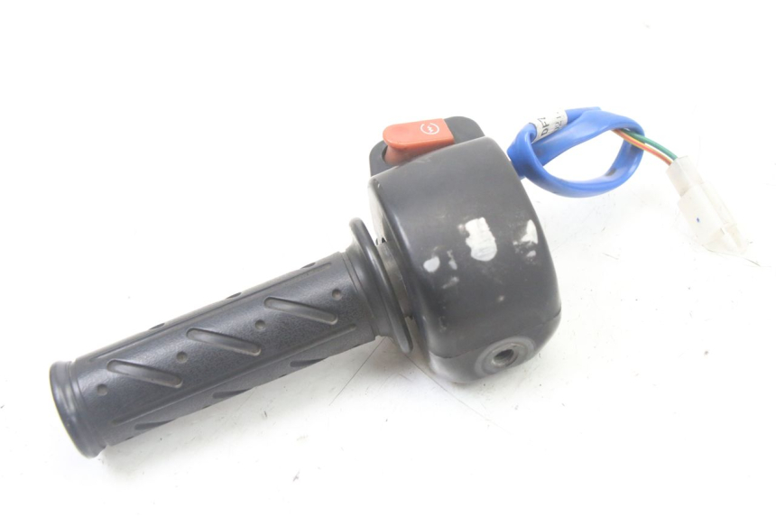 photo de RIGHT HANDLEBAR SWITCH KYMCO AGILITY 4T 50 (2018 - 2022)